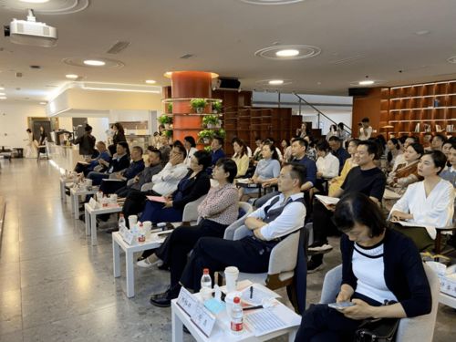 小學(xué)老師可以創(chuàng)業(yè)嗎,創(chuàng)新大道小學(xué)老師名單,杞縣創(chuàng)新小學(xué)老師名單