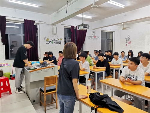 創(chuàng)新創(chuàng)業(yè)展活動(dòng)主題班會(huì)