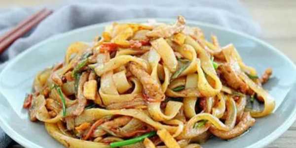 河粉怎么炒不會(huì)碎,河粉怎么炒才好吃圖2