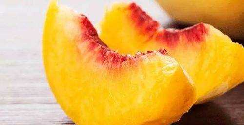 桃子里面有小紅點(diǎn)能吃嗎