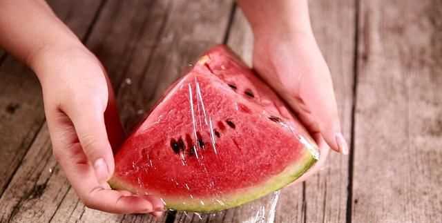 長期吃冰凍西瓜對(duì)身體有害嗎
