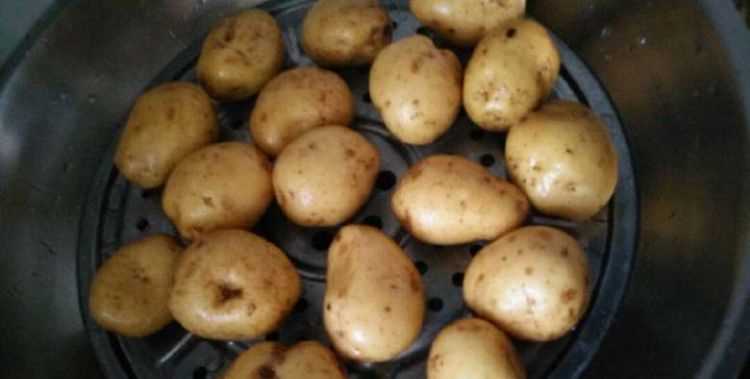 西蘭花土豆過熱水多久熟