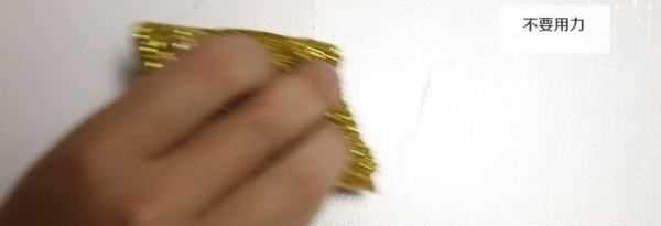 門上薄膜太久了怎么撕,鐵門上的塑料薄膜時(shí)間久了怎么去掉呢?圖5