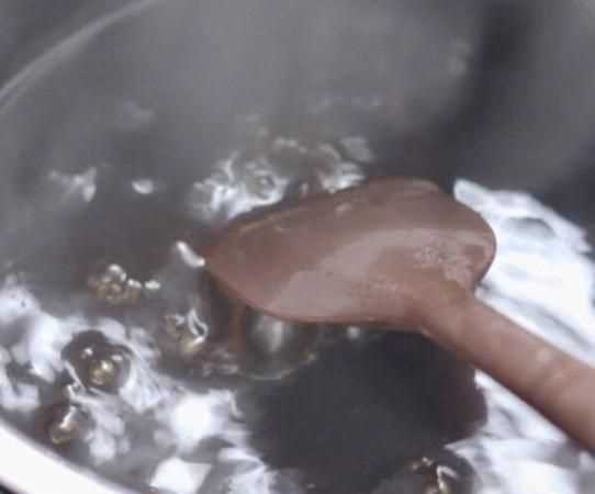 自制冰粉水放多了不會完全凝固怎么辦