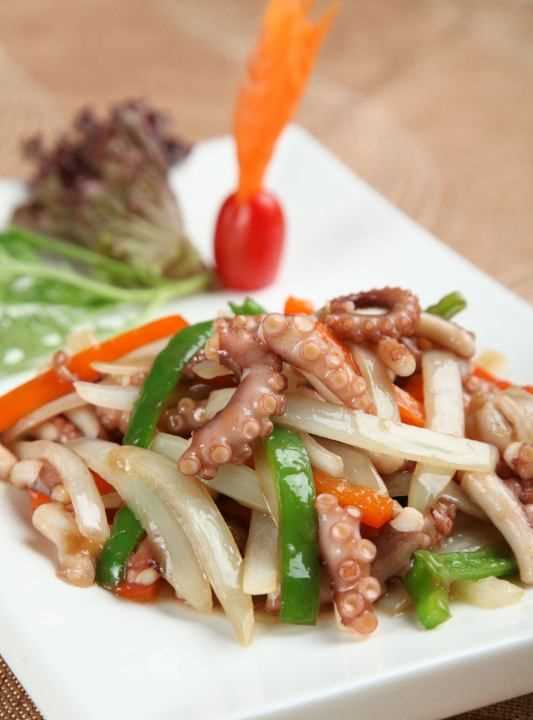 海鮮爆頭是什么東西,海邊有些漁民吃八爪魚動(dòng)不動(dòng)就是爆頭的圖11