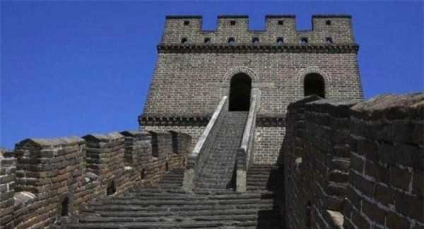 長城上的烽火臺的作用,長城上的烽火臺的作用是什么圖6