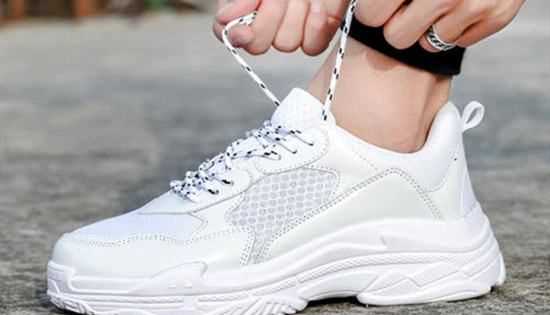 白鞋子有黃斑怎么去除,白色運(yùn)動(dòng)鞋上的黃色污點(diǎn)怎么去掉啊圖3