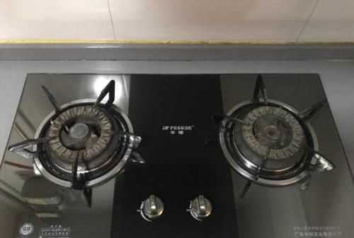 煤氣灶燒銀子會變紅嗎