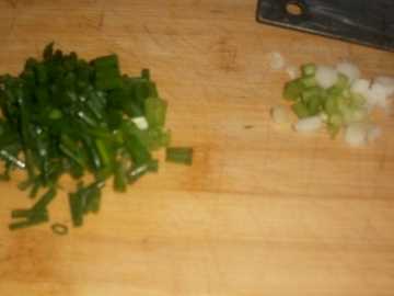 粉條怎么炒不粘在一起,炒粉條時(shí) 粉條不粘的方法圖9