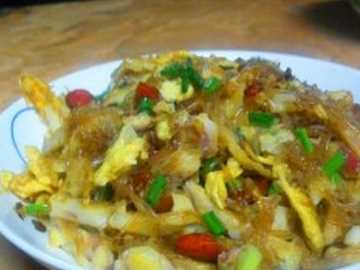 粉條怎么炒不粘在一起,炒粉條時(shí) 粉條不粘的方法圖14