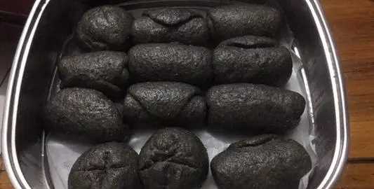 黑饅頭是什么面做的,黑米饅頭的做法圖3