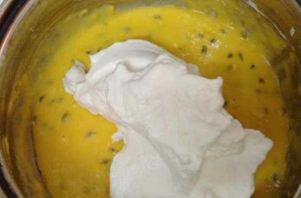 電飯煲蛋糕不蓬松是為什么,電飯鍋蛋糕中間不蓬松是什么原因圖9