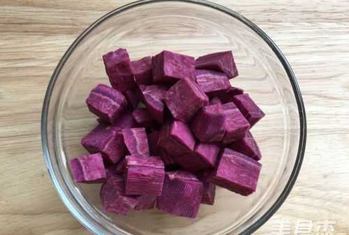 紫薯在微波爐加熱幾分鐘就熟