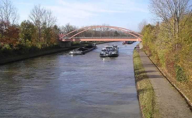 世界上最長(zhǎng)的人工運(yùn)河是什么河