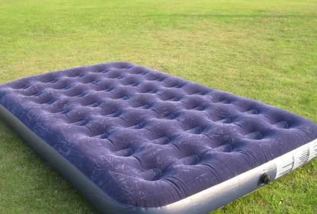 自動充氣車載床墊的好處和壞處