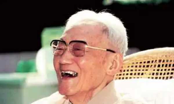 巴金原名李堯棠字什么,巴金的原名是什么字是什么現(xiàn)代著名作家什么圖4