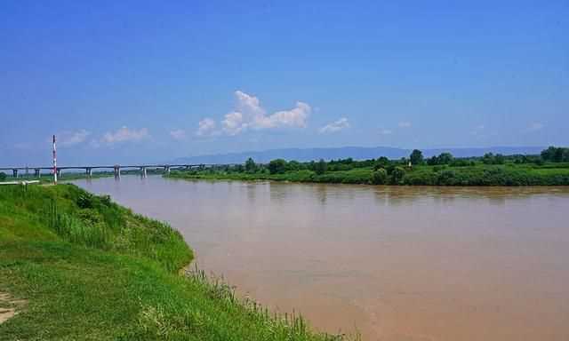 涇渭分明里涇和渭分指兩條河，在古代誰清誰濁