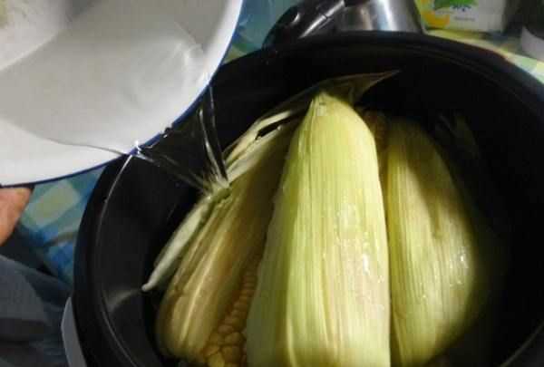 如何煮水果玉米才更甜,水果玉米怎么煮好吃又甜又香圖3