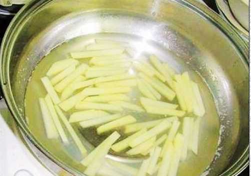 自制薯條要不要放淀粉,炸薯條一定要用淀粉嗎?圖4