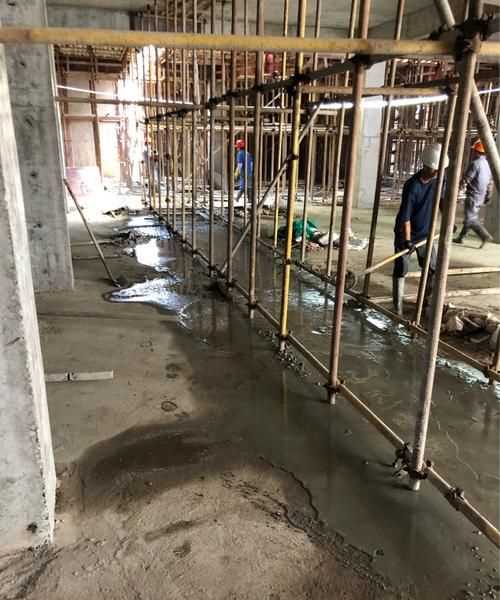 夏天高標(biāo)號水泥混凝土多久灑水