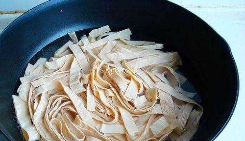 豆油皮怎么做好吃,豆油皮怎么做才好吃又簡(jiǎn)單圖7