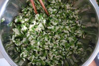 洋槐花怎么包餃子