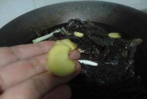 螃蟹開(kāi)水煮多久可以吃,大閘蟹水煮多久可以吃圖6