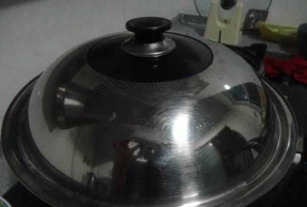 螃蟹開(kāi)水煮多久可以吃,大閘蟹水煮多久可以吃圖8