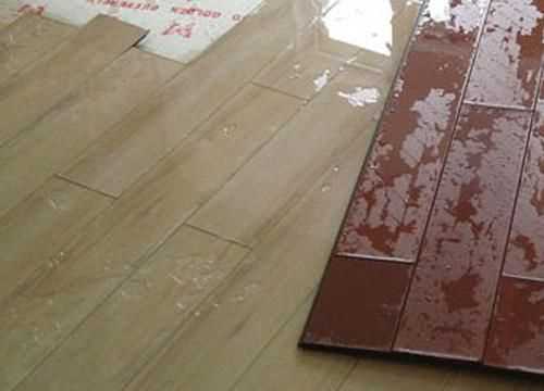 木門讓水泡了關不上怎么辦