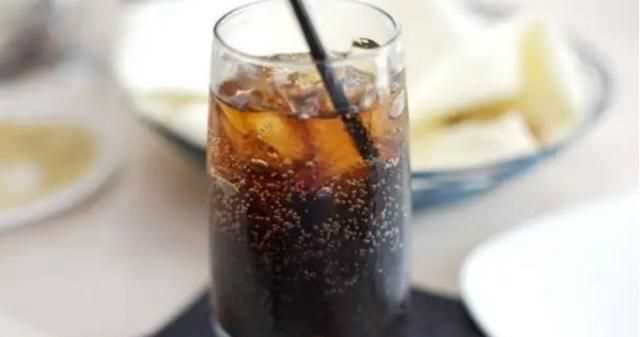 可樂放了一個星期還能喝嗎