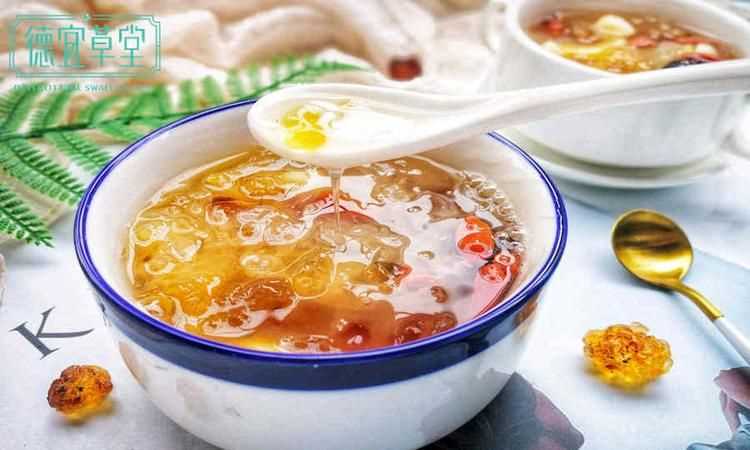 銀耳蓮子和燕窩的區(qū)別