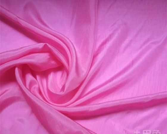 桑蠶絲衣服掉色了怎么能恢復原來的顏色