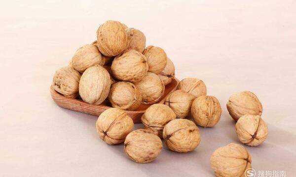 鮮核桃和干核桃區(qū)別,新鮮核桃和干核桃哪個(gè)更有營養(yǎng)圖5