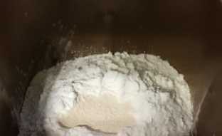 雞蛋漢堡面糊怎么調(diào)才酥脆,雞蛋漢堡里面的米漿怎么調(diào)圖2