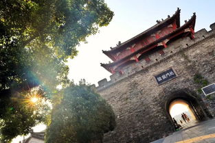 登樓賦中典故的內(nèi)容,登樓賦中典故的含義,登樓賦中典故的含義,并說明王璨使用的