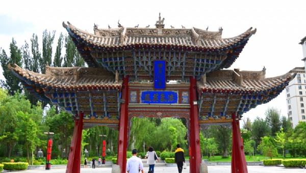 西漢酒泉?jiǎng)氽E