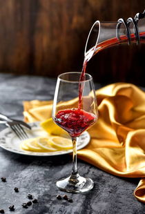 關(guān)于堅(jiān)持的正能量句子,正能量滿滿的勵(lì)志句子,懂得感恩的正能量句子