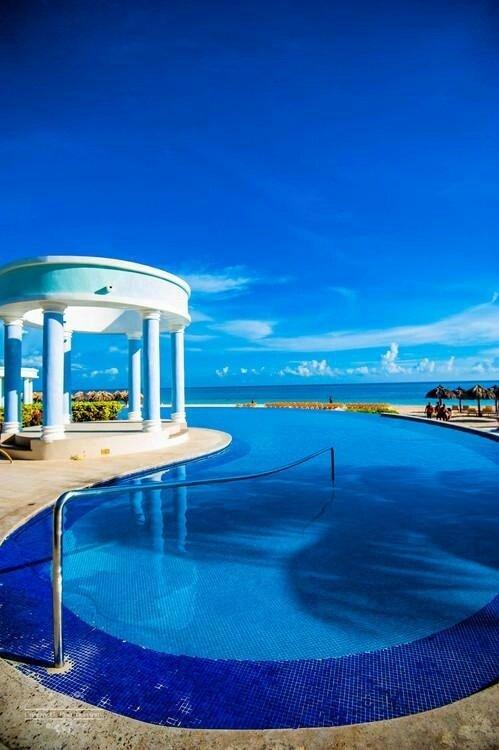 團(tuán)結(jié)員工正能量的句子,激勵(lì)員工正能量的句子,感恩員工正能量的句子