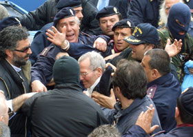 黑社會(huì)暗算人有哪些方法