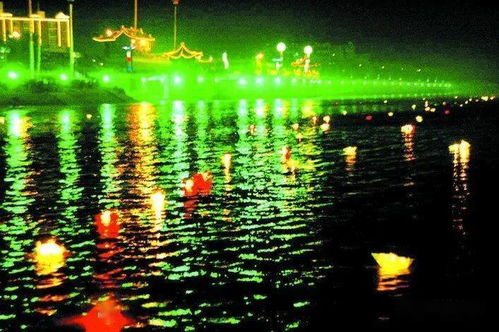 關(guān)于河燈的詩(shī)句