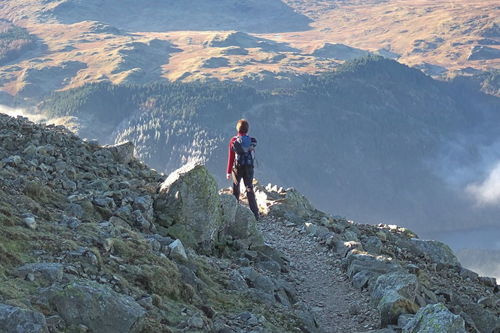 關(guān)于春節(jié)登山的詩句