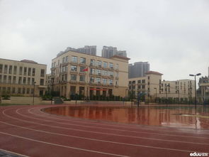 作文封開(kāi)實(shí)驗(yàn)小學(xué)校園一角