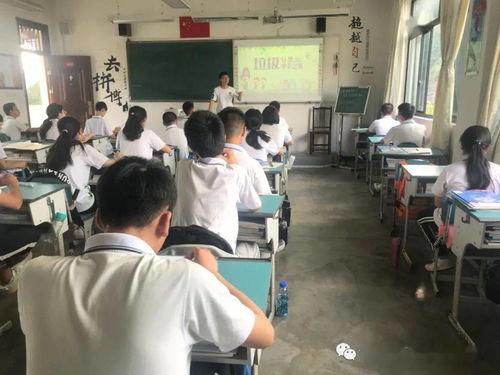 作文創(chuàng)建垃圾分類實(shí)現(xiàn)綠色校園