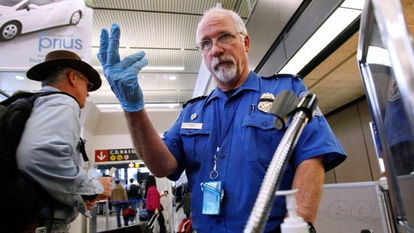 飛機(jī)安檢流程及注意事項(xiàng),過飛機(jī)安檢注意事項(xiàng),飛機(jī)安檢注意事項(xiàng)有哪些