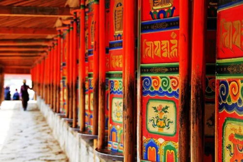 電動轉(zhuǎn)經(jīng)筒維修,電動轉(zhuǎn)經(jīng)筒的寓意和作用,電動轉(zhuǎn)經(jīng)筒的功德和作用