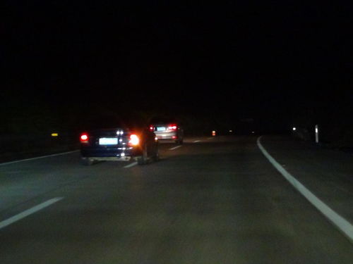 晚上跑高速注意事項