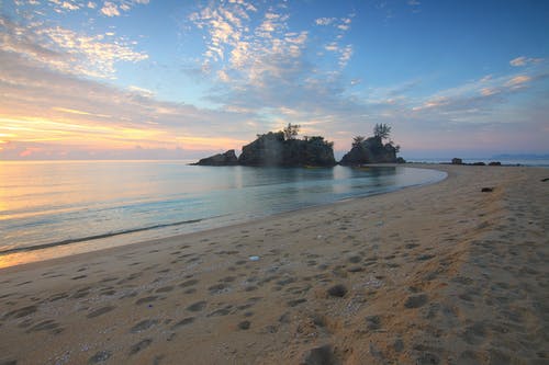 小學(xué)生教師節(jié)詩歌朗誦稿 小學(xué)生教師節(jié)詩歌朗誦稿