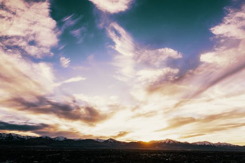 人走茶未涼美文