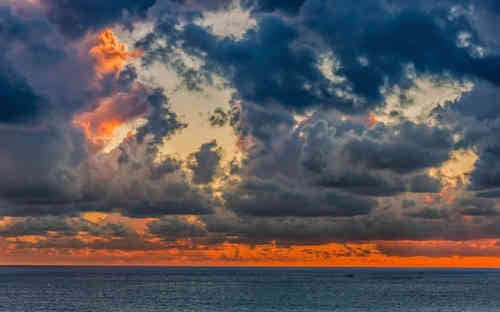 簡短扎心的傷感說說大全（82條）